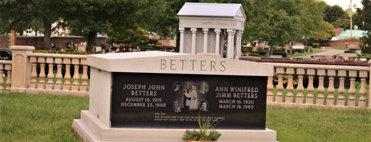 3 basic types of mausoleums - above ground burial vaults - garden or outdoor mausoleums and estate walk-in and non-walk-in mausoleum buildings March 23 2023 Rome Monument