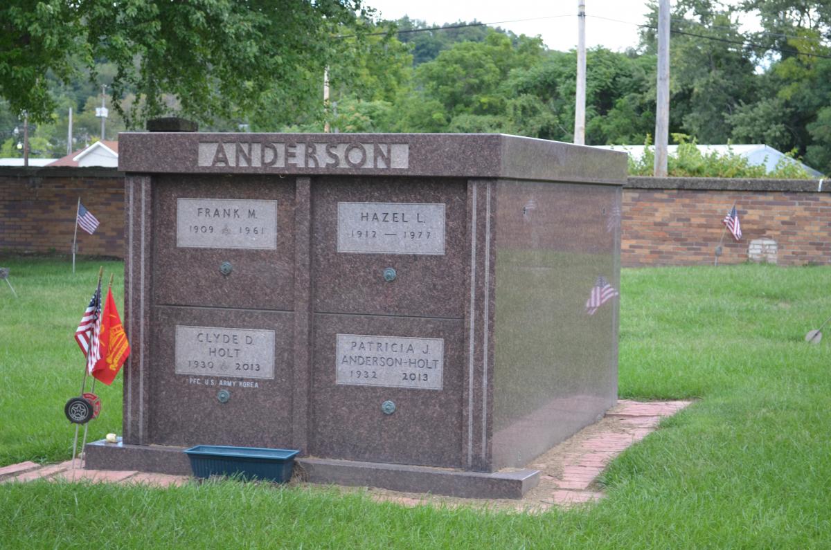 Rome Monument sells and installs 4 crypt granite mausoleums throughout the United States - January 12 2023