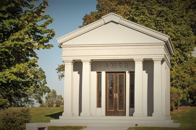 US Private Mausoleum Design And Construction Videos: Cemetery Installation, About Us, Gallery, Costs, Choosing A Builder, How Long It Takes, Above Ground Vaults, Crypst And Caskets - 03-17-23 - Rome Monument